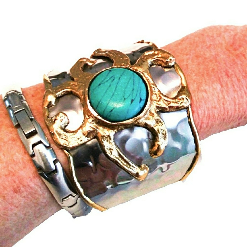 NWT - BOHO SILVER CUFF BRACELET w/TURQUOISE STONE - Picture 5 of 5